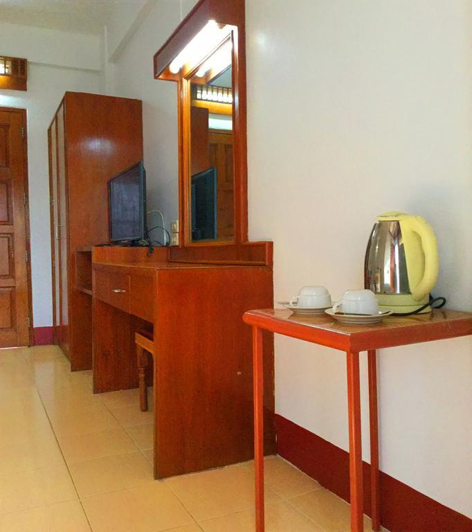 Bliss Mansion Hotell Pattaya Exteriör bild