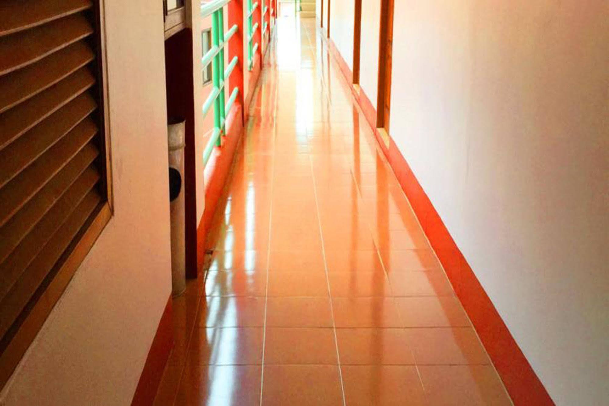 Bliss Mansion Hotell Pattaya Exteriör bild